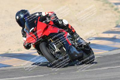 media/Nov-16-2025-Race Pace (Sun) [[8c5fa54630]]/Verified Riders/1-Turns 9 and 10 (925am)/